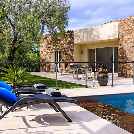 فيلة Saint-florent Sleeps 7 Pool Air Con سانت فلوران